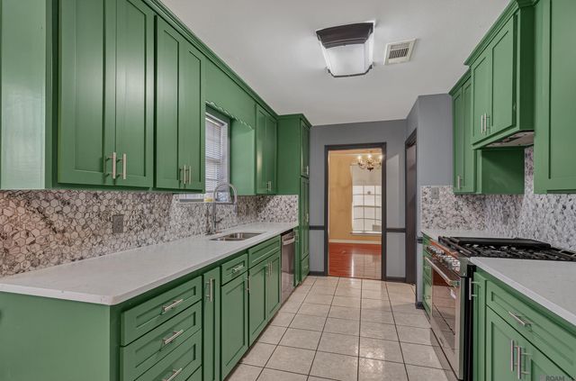 1536 Cora Dr, Baton Rouge, LA 70815