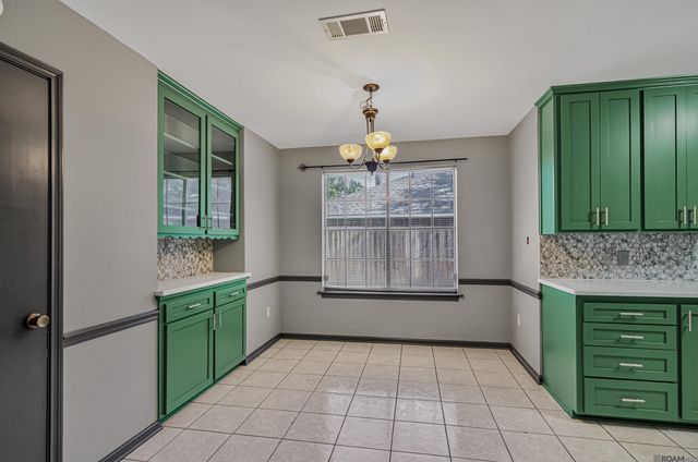 1536 Cora Dr, Baton Rouge, LA 70815