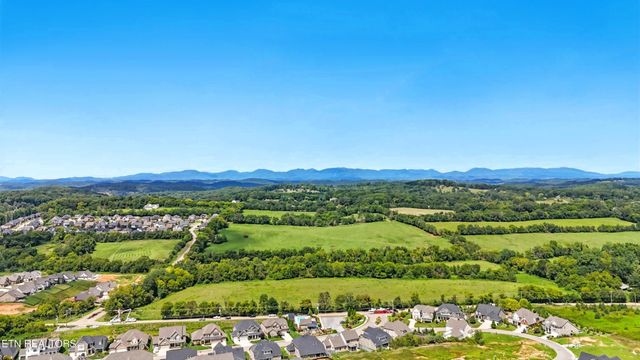 11608 Boston Ivy Lane, Knoxville, TN 37932