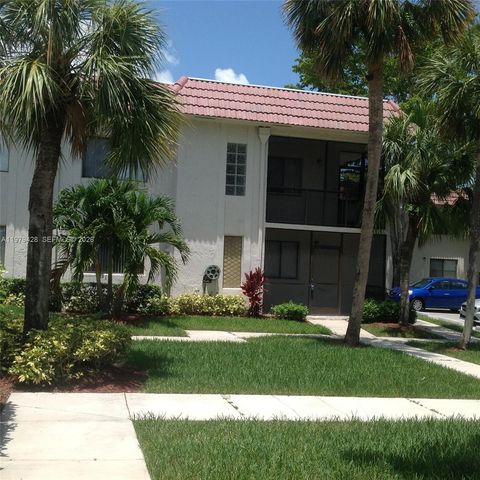 16246 Laurel Dr 104, Weston, FL 33326