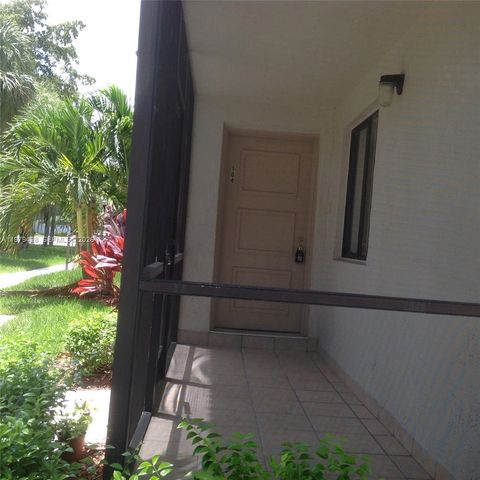 16246 Laurel Dr 104, Weston, FL 33326