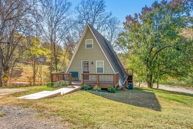 389 Harper Rd, Clarksville, TN 37043