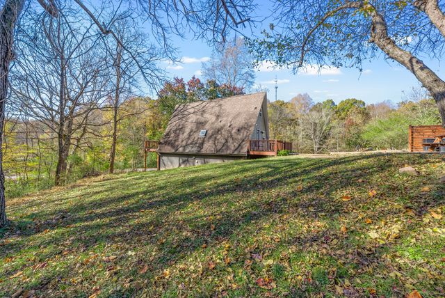 389 Harper Rd, Clarksville, TN 37043