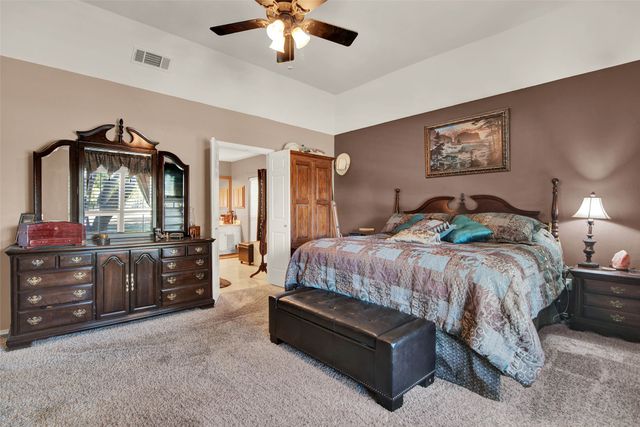 2105 Lavaca Trail, Carrollton, TX 75010