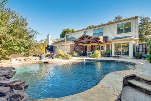 2105 Lavaca Trail, Carrollton, TX 75010