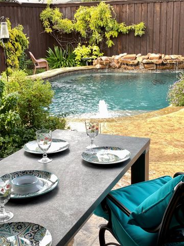 2105 Lavaca Trail, Carrollton, TX 75010