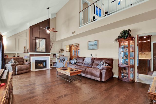 2105 Lavaca Trail, Carrollton, TX 75010