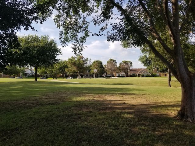 2105 Lavaca Trail, Carrollton, TX 75010