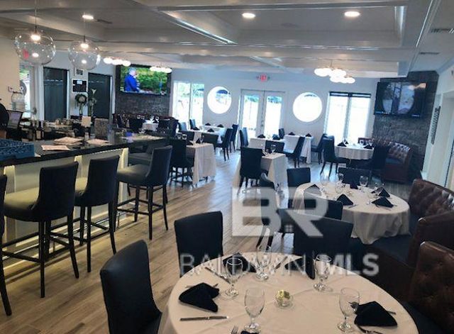 20050 E Oak Road, Gulf Shores, AL 36542