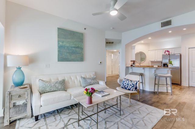 20050 E Oak Road, Gulf Shores, AL 36542