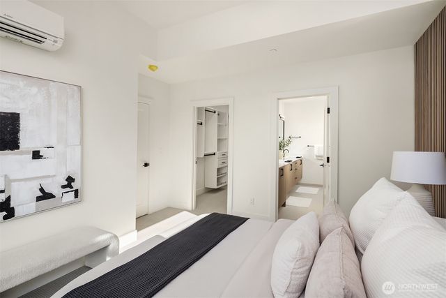 4408 1st Avenue NE, Seattle, WA 98105