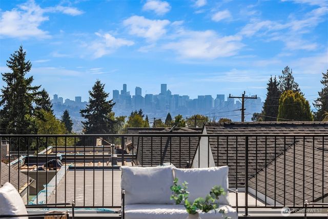 4408 1st Avenue NE, Seattle, WA 98105