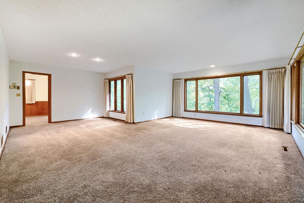 1200 Falls View Court, Mendota Heights, MN 55118 — photo 3