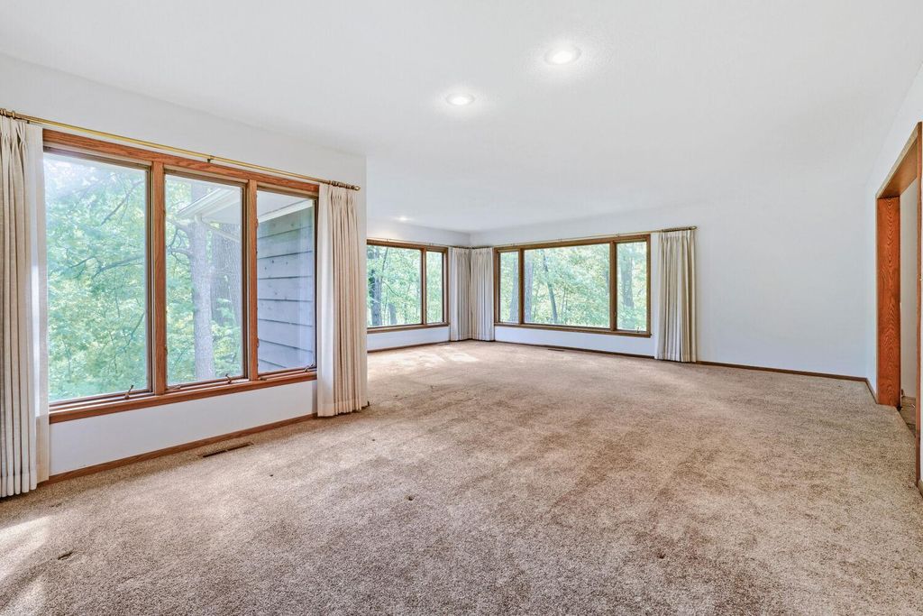 1200 Falls View Court, Mendota Heights, MN 55118 — photo 4