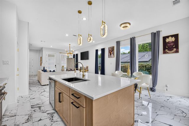 2208 Bleker Street, Houston, TX 77026