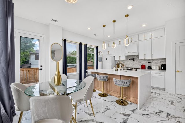 2208 Bleker Street, Houston, TX 77026