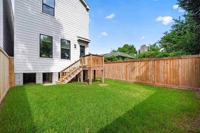 2208 Bleker Street, Houston, TX 77026