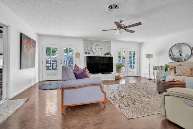 1545 Camino Del Oro, Yuba City, CA 95993