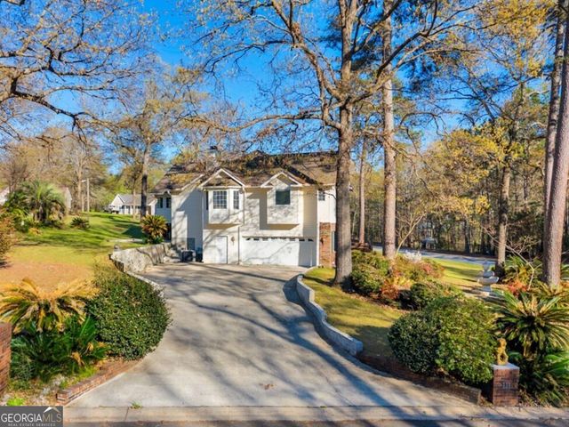 111 Red Oak Glen, Centerville, GA 31028