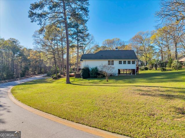 111 Red Oak Glen, Centerville, GA 31028