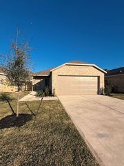 3139 Savannah Rose Drive, Angleton, TX 77515