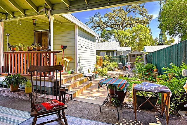 106 Summit St, Auburn, CA 95603