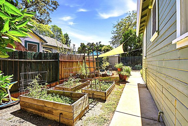 106 Summit St, Auburn, CA 95603