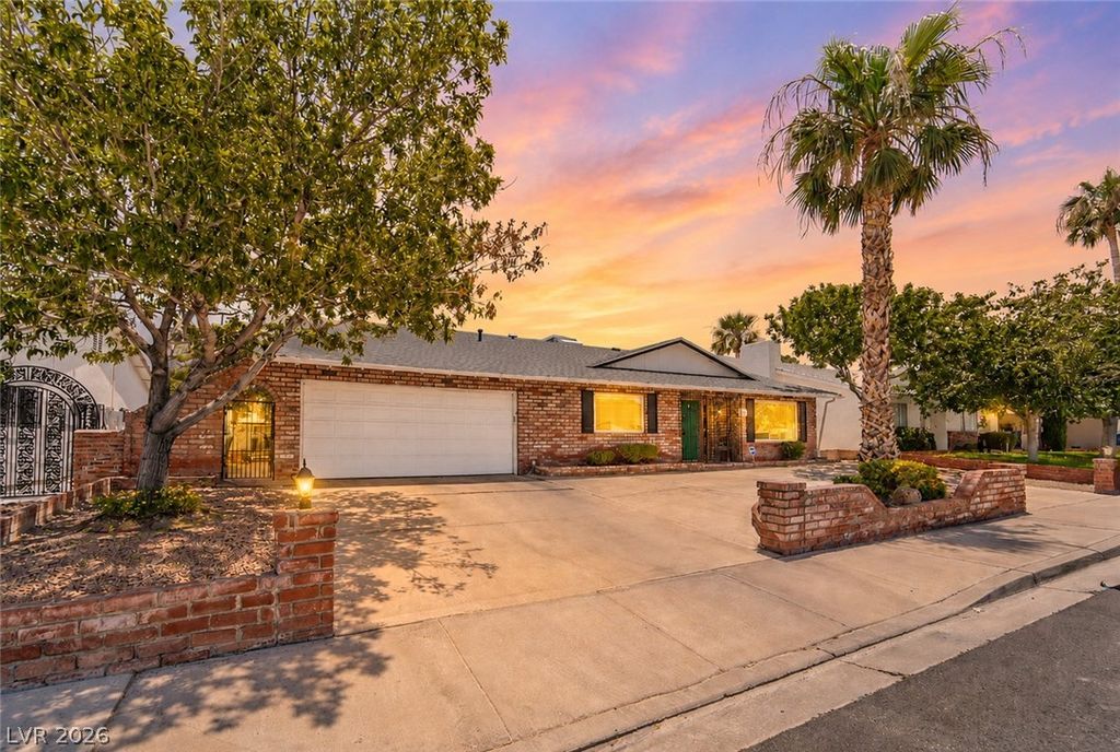 4656 Skyland Drive, Las Vegas, NV 89121 — photo 2