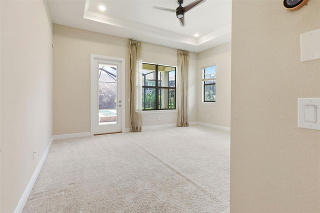 14907 TAVARES MILL AVENUE, Lithia, FL 33547