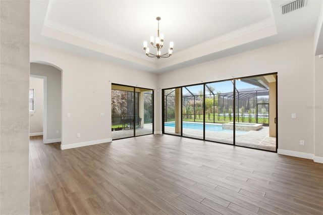 14907 TAVARES MILL AVENUE, Lithia, FL 33547