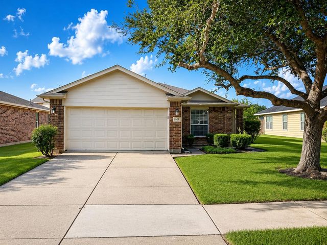 110 Rodeo Drive, Manvel, TX 77578