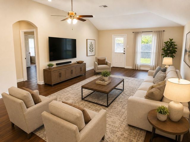 110 Rodeo Drive, Manvel, TX 77578