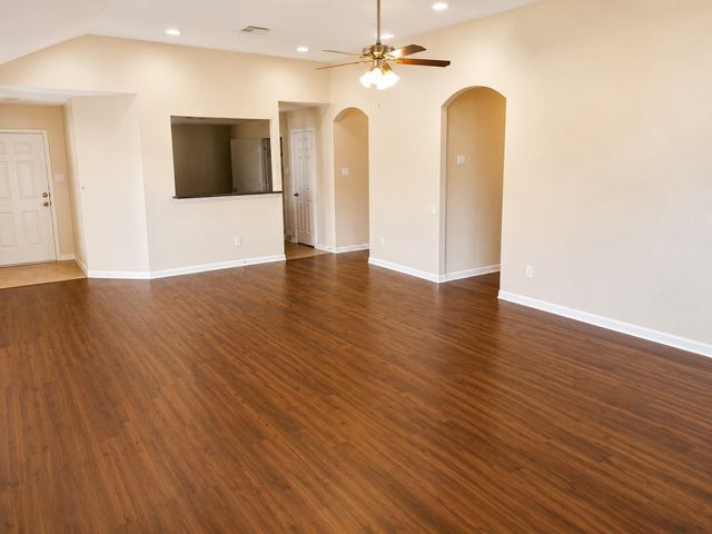 110 Rodeo Drive, Manvel, TX 77578