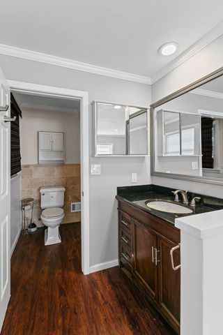 836 W Everett Road, Lake Forest, IL 60045