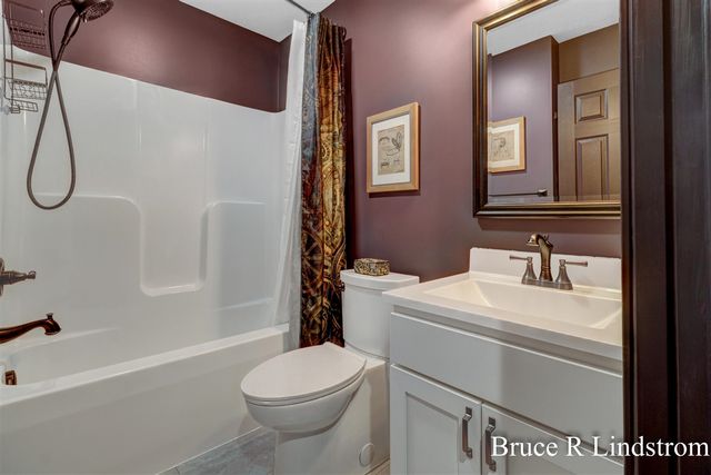 1157 Spruce Pointe Drive, Whitehall, MI 49461