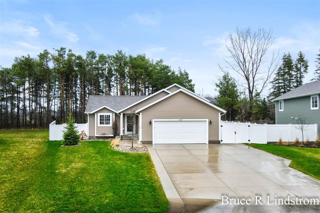 1157 Spruce Pointe Drive, Whitehall, MI 49461