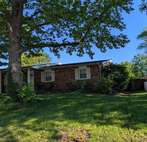 328 Venus Drive, Godfrey, IL 62035