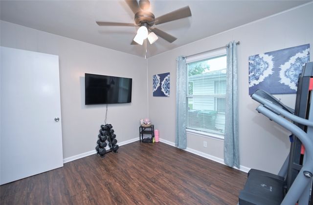 2021 Denison Street, Denton, TX 76201