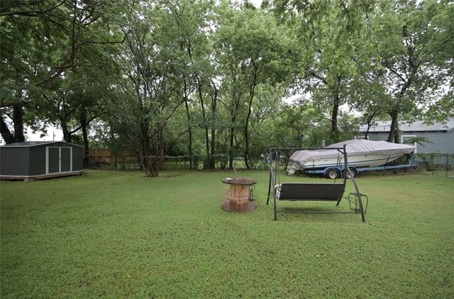 2021 Denison Street, Denton, TX 76201