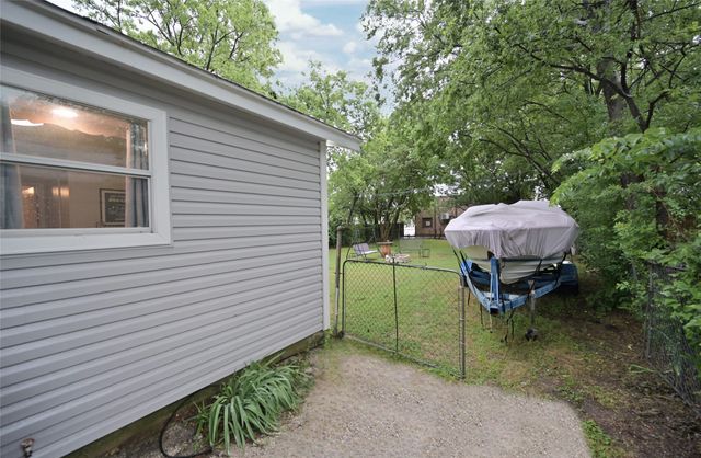 2021 Denison Street, Denton, TX 76201