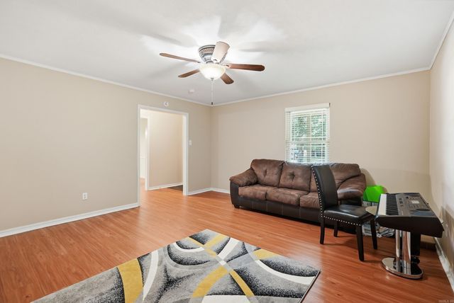 6 Orange Blossom Circle, Little Rock, AR 72210