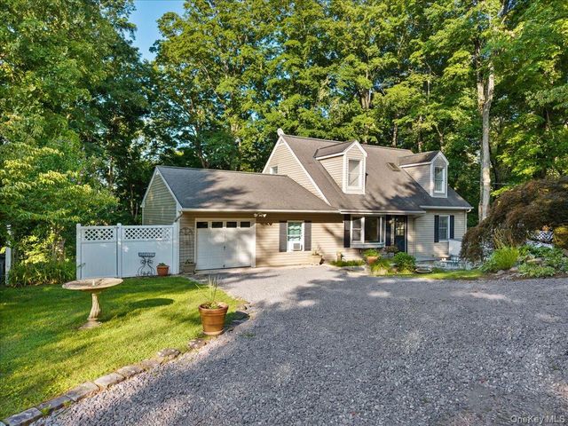 12 Gordon Avenue, Bedford, NY 10506