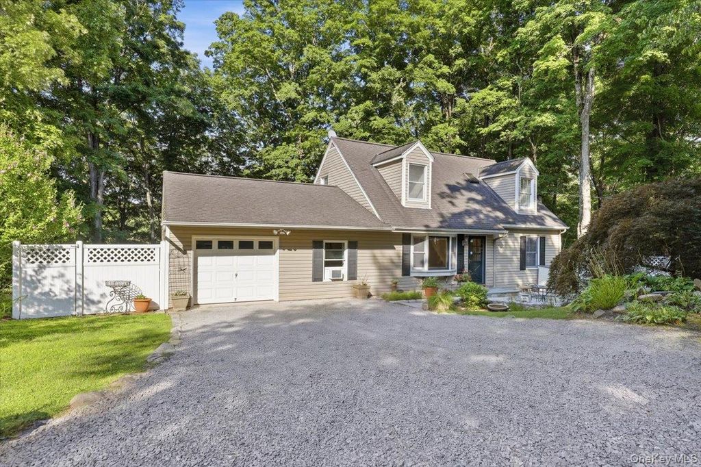 12 Gordon Avenue, Bedford, NY 10506