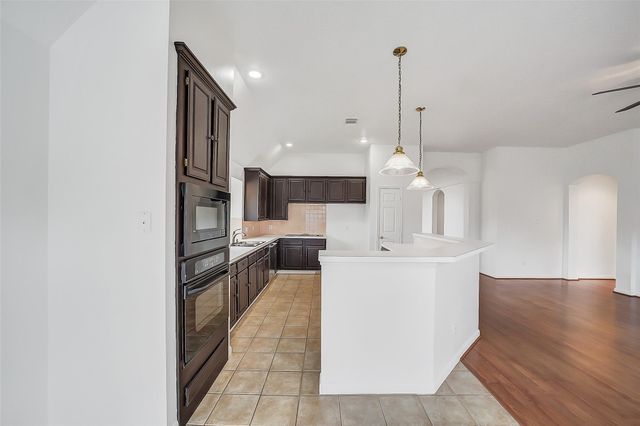 20739 Maple Village Drive, Cypress, TX 77433