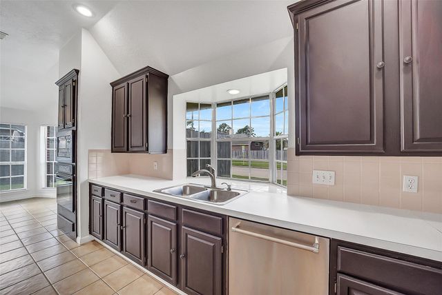 20739 Maple Village Drive, Cypress, TX 77433