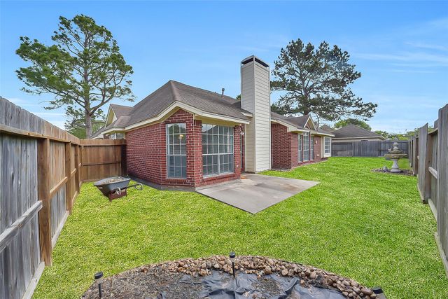 20739 Maple Village Drive, Cypress, TX 77433