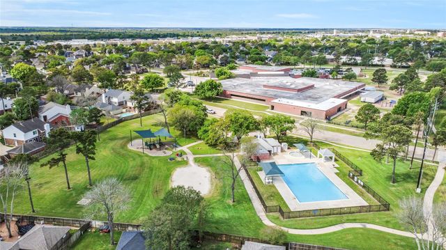 20739 Maple Village Drive, Cypress, TX 77433