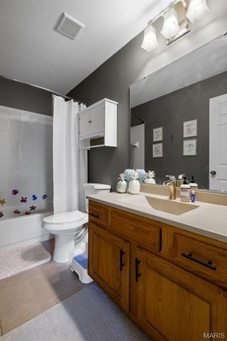 7474 Birch Bridge Drive, Unincorporated, MO 63129