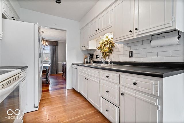 7905 Scarborough Blvd South Drive, Indianapolis, IN 46256