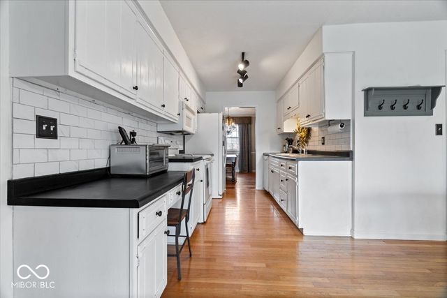 7905 Scarborough Blvd South Drive, Indianapolis, IN 46256